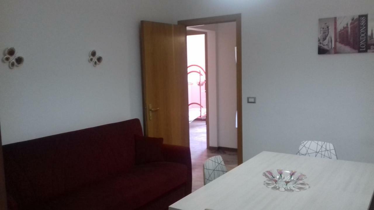 Apartament App Sul Lungomare San Benedetto del Tronto Zewnętrze zdjęcie
