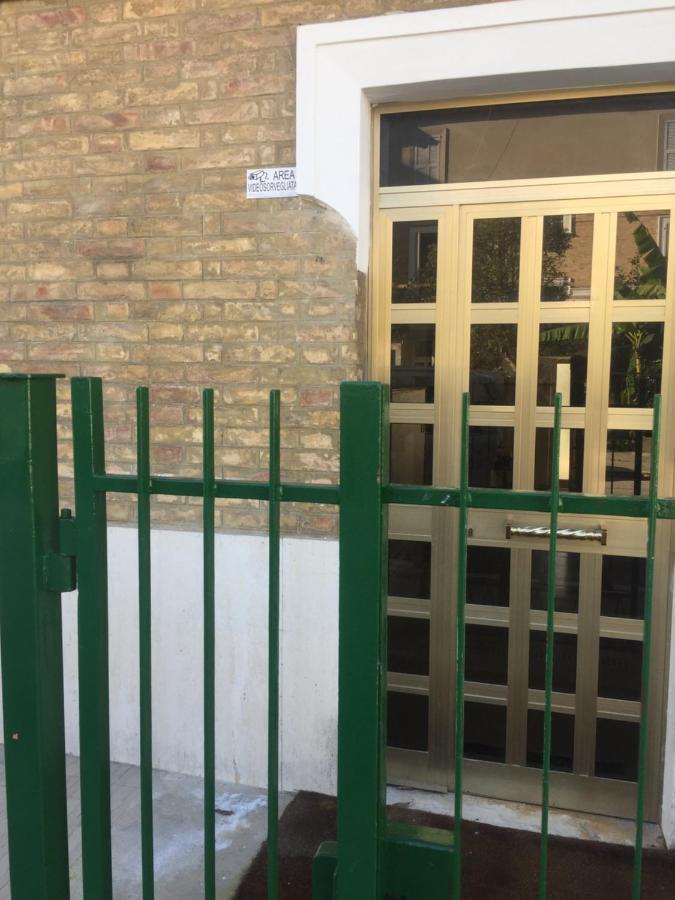 Apartament App Sul Lungomare San Benedetto del Tronto Zewnętrze zdjęcie