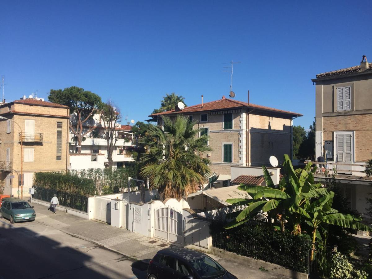 Apartament App Sul Lungomare San Benedetto del Tronto Zewnętrze zdjęcie
